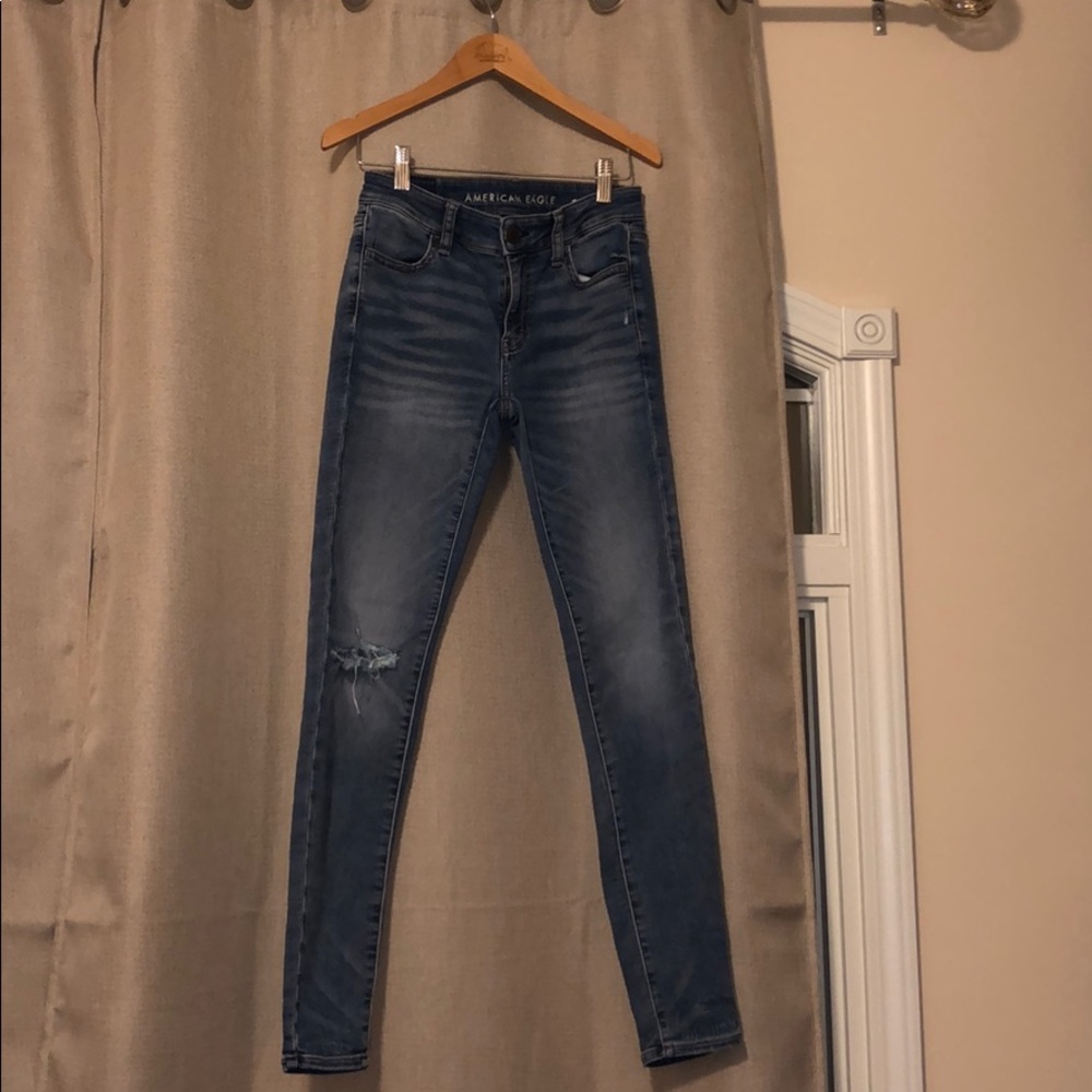 American Eagle Distressed Jeans
